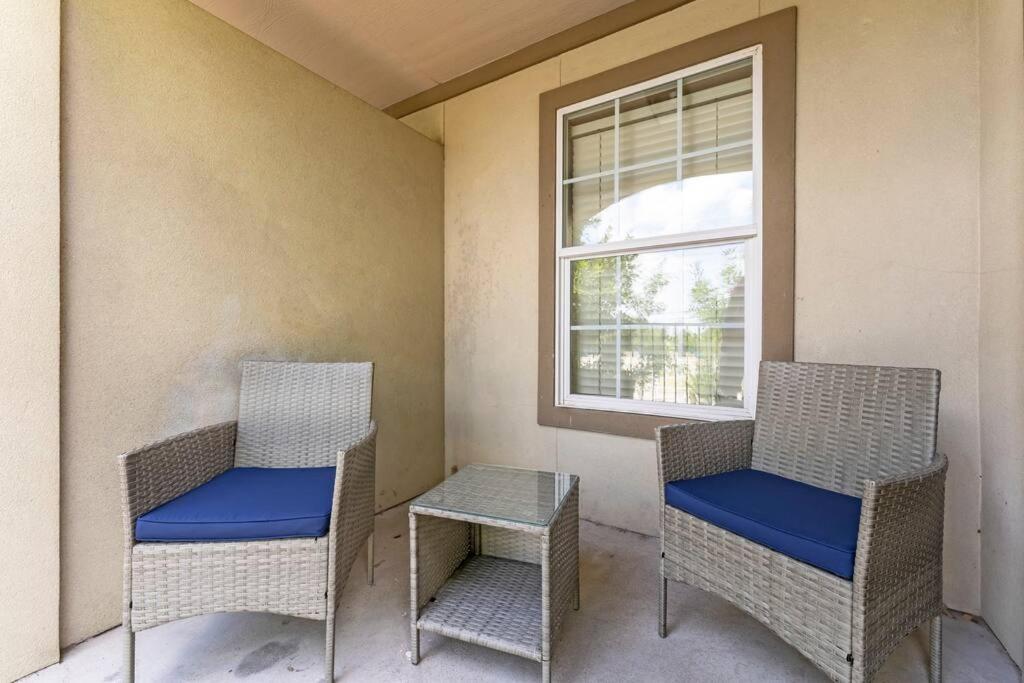 Family Friendly 2Bdrm-Walk To At&T/Cowboys Stadium アーリントン エクステリア 写真